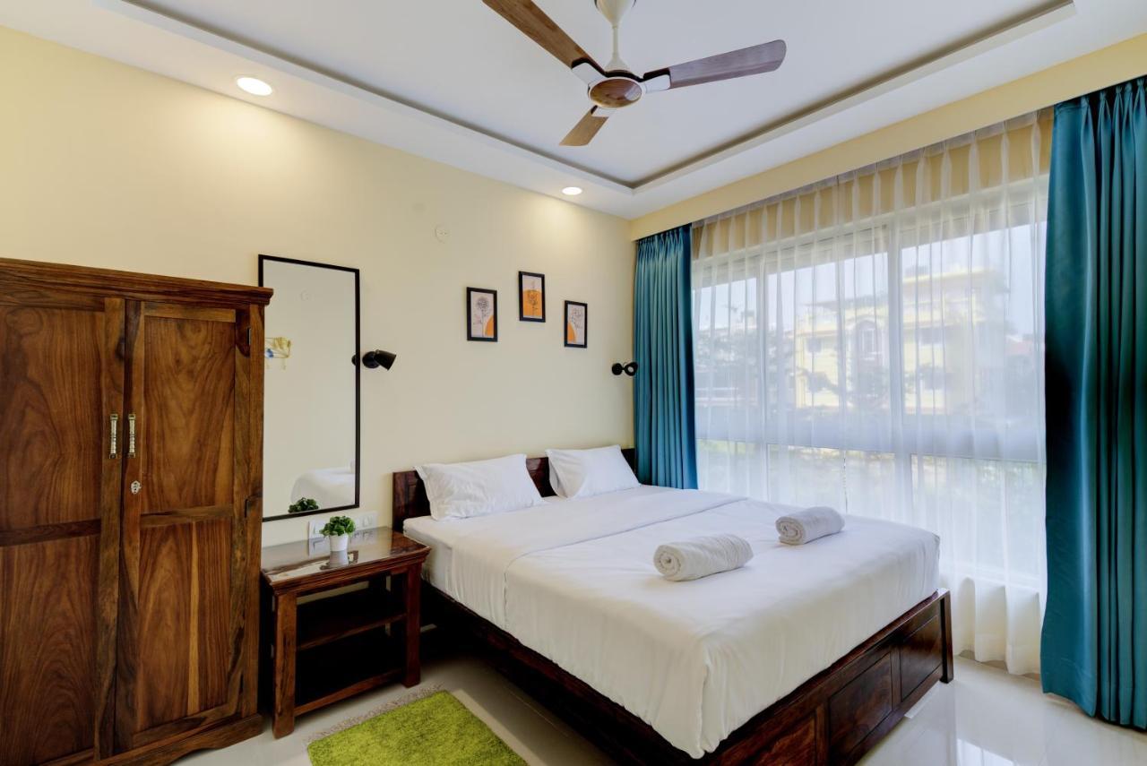 Luxe 2Bhk 10Min From Goi Airport With Pool Access Leilighet Dabolim Eksteriør bilde